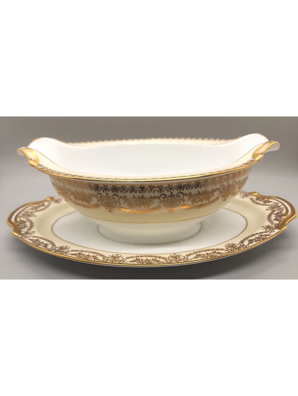 NORITAKE CHINA 7262 GOLDMERE GRAVY BOAT WITH ATTACHED UNDERPLATE